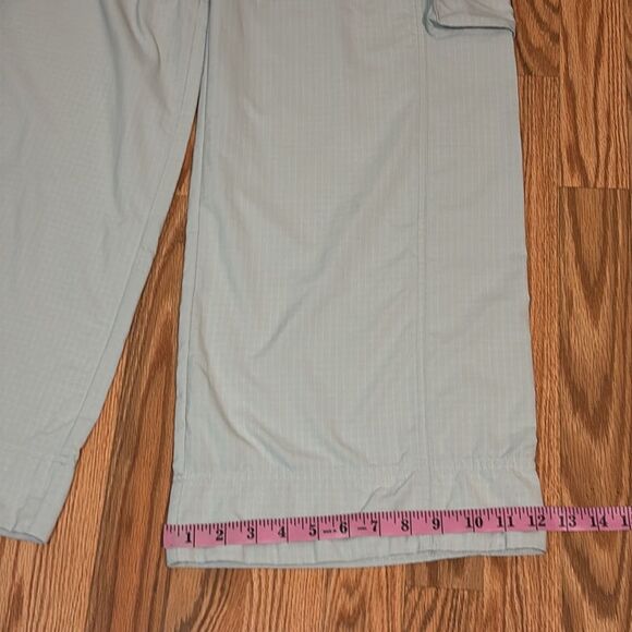 Fabletics Ripstop Cargo Wide Leg Pant, light grey, Medium - Picture 5 of 10